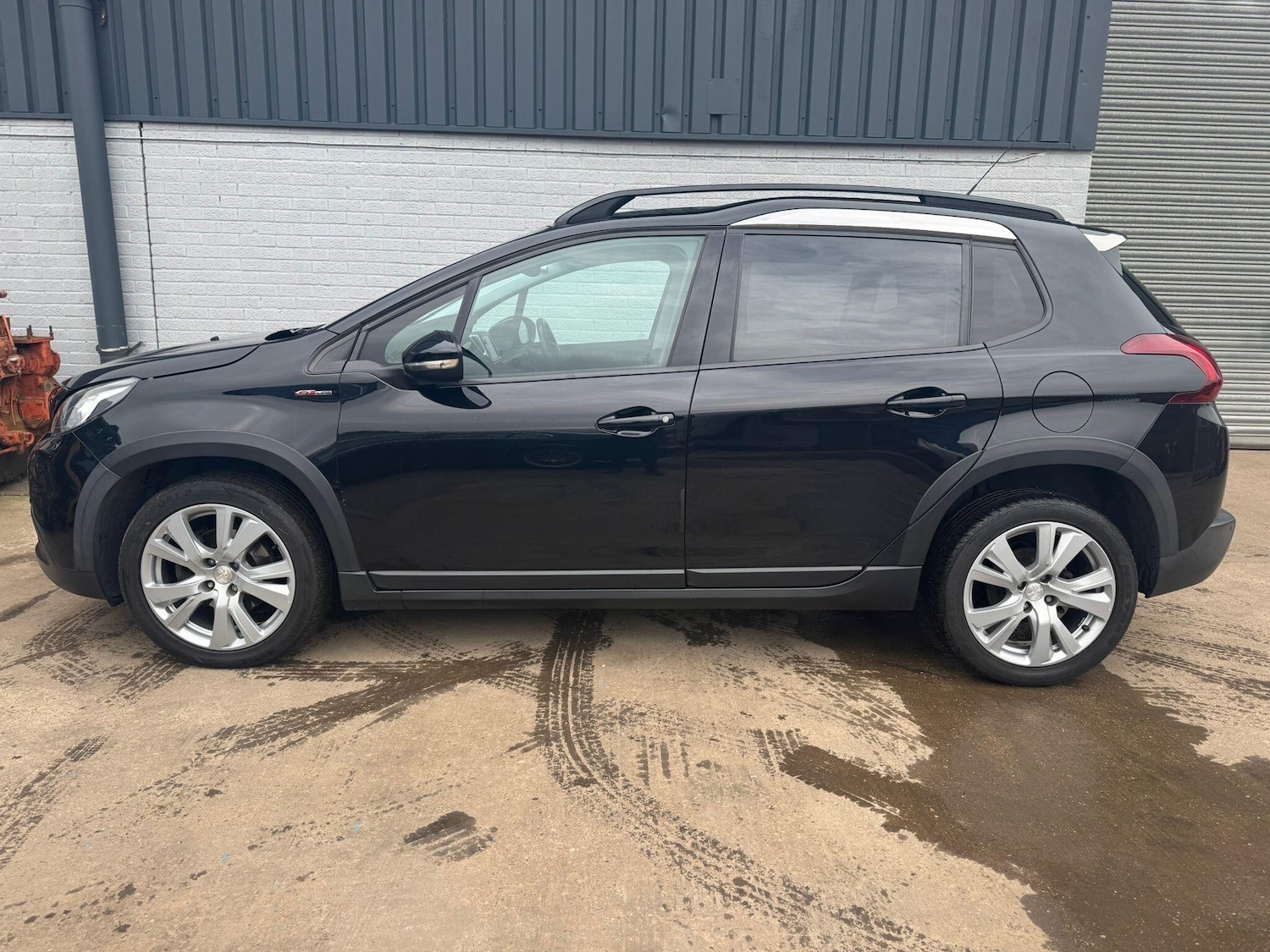 Used Peugeot 2008 2017 for sale - 77909272: Photo 5