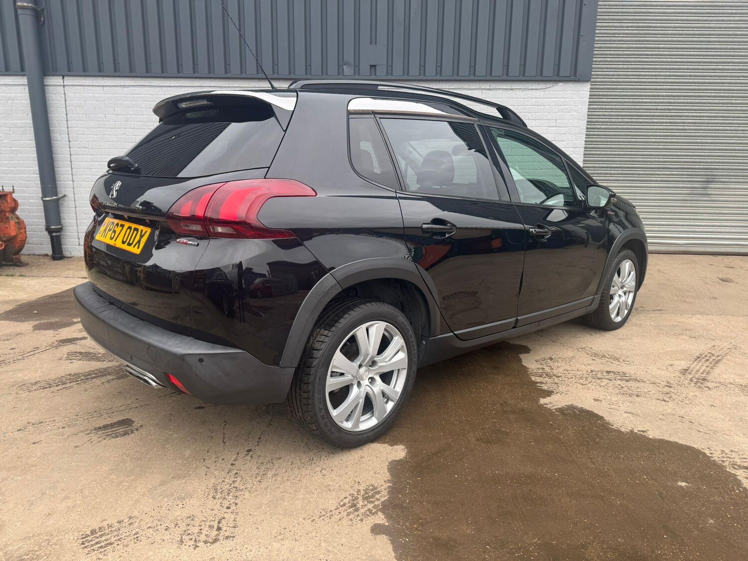 Used Peugeot 2008 2017 for sale - 77909272: Photo 8