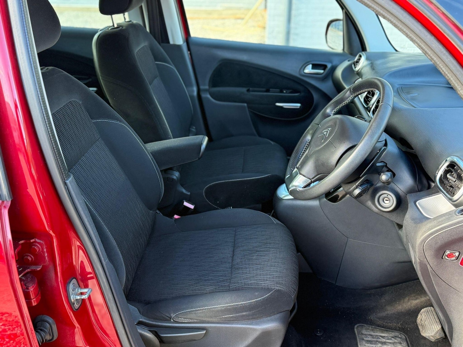 Used Citroen C3 Picasso 2014 for sale - 76377299: Photo 14