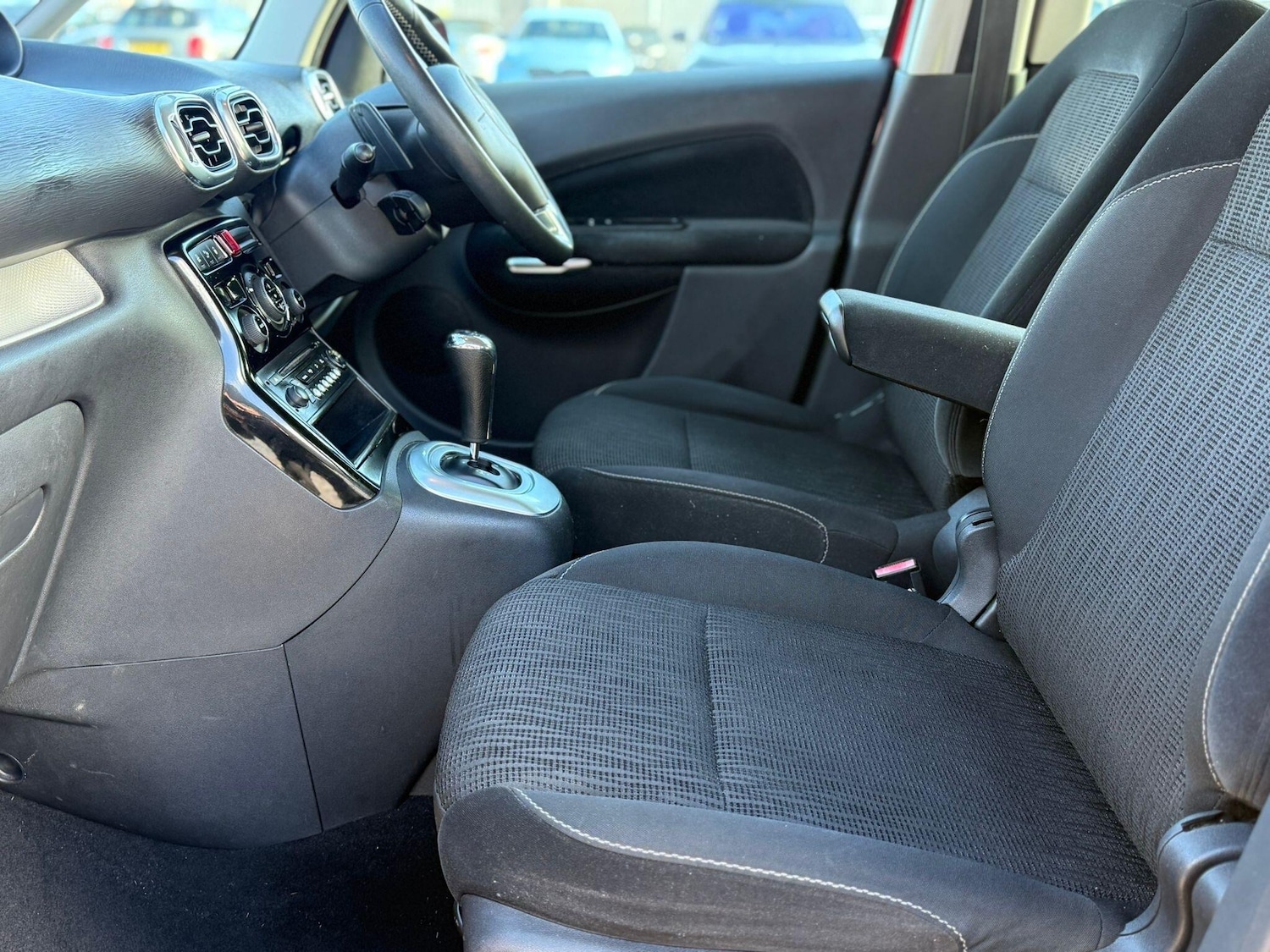 Used Citroen C3 Picasso 2014 for sale - 76377299: Photo 40
