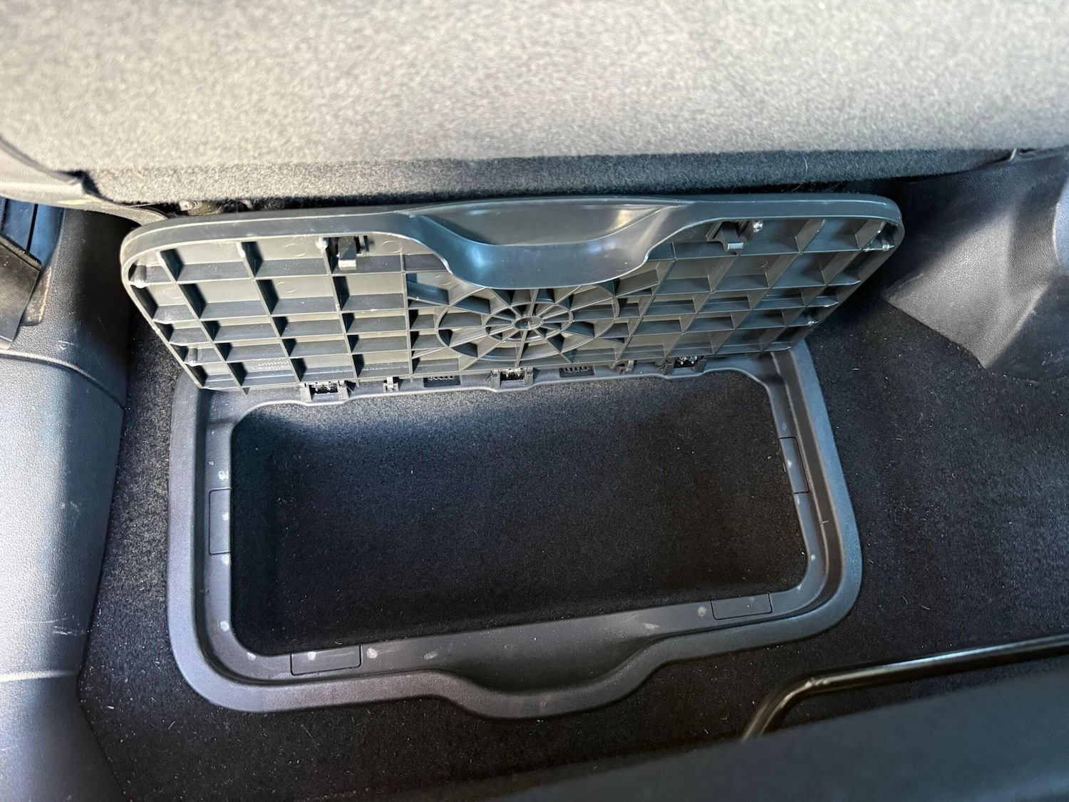 Used Citroen C3 Picasso 2014 for sale - 76377299: Photo 54