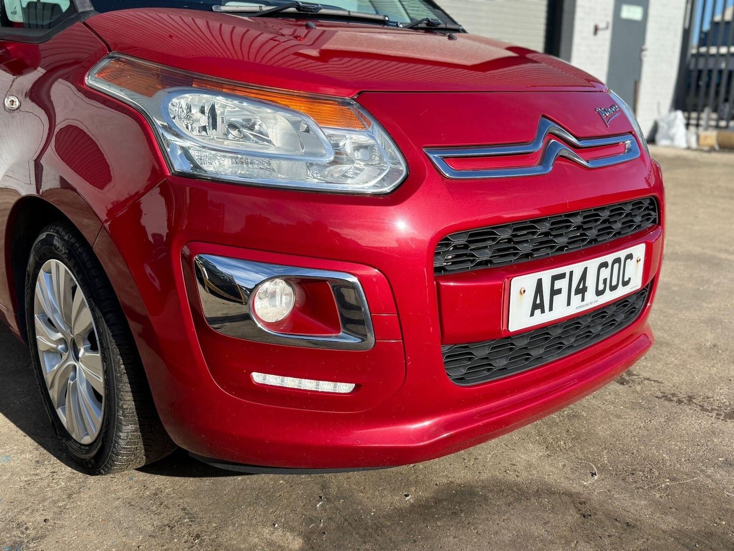 Used Citroen C3 Picasso 2014 for sale - 76377299: Photo 8