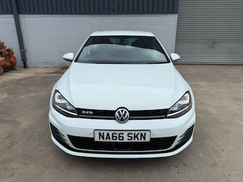 Used Volkswagen Golf 2016 for sale - 78911722: Photo