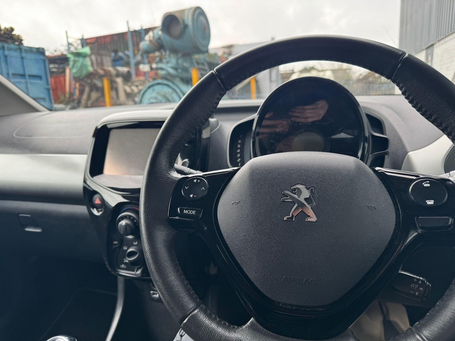 Used Peugeot 108 2014 for sale - 77537155: Photo 32