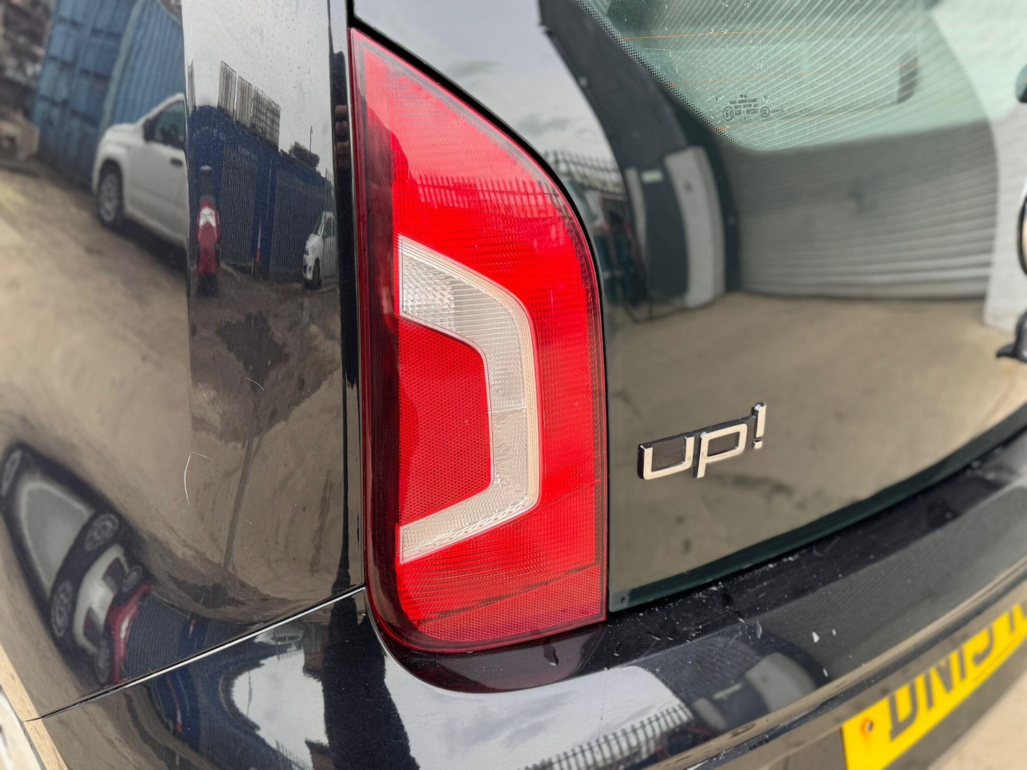 Used Volkswagen up! 2013 for sale - 77598490: Photo 25