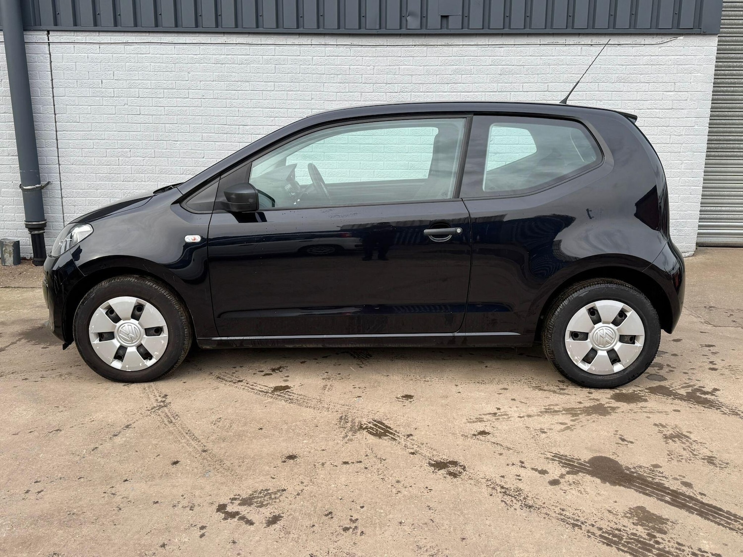 Used Volkswagen up! 2013 for sale - 77598490: Photo 5