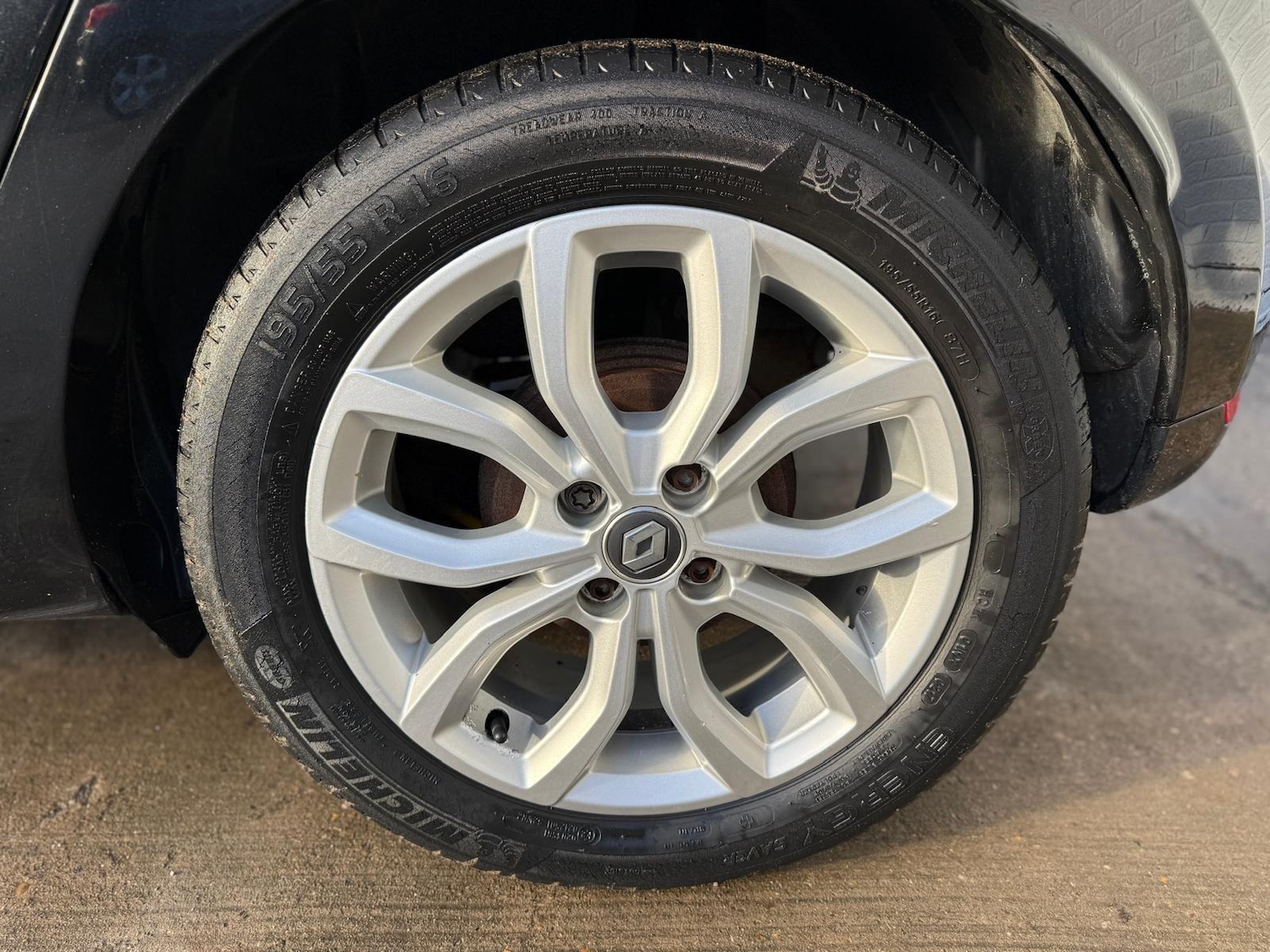 Used Renault Clio 2017 for sale - 76572730: Photo 26