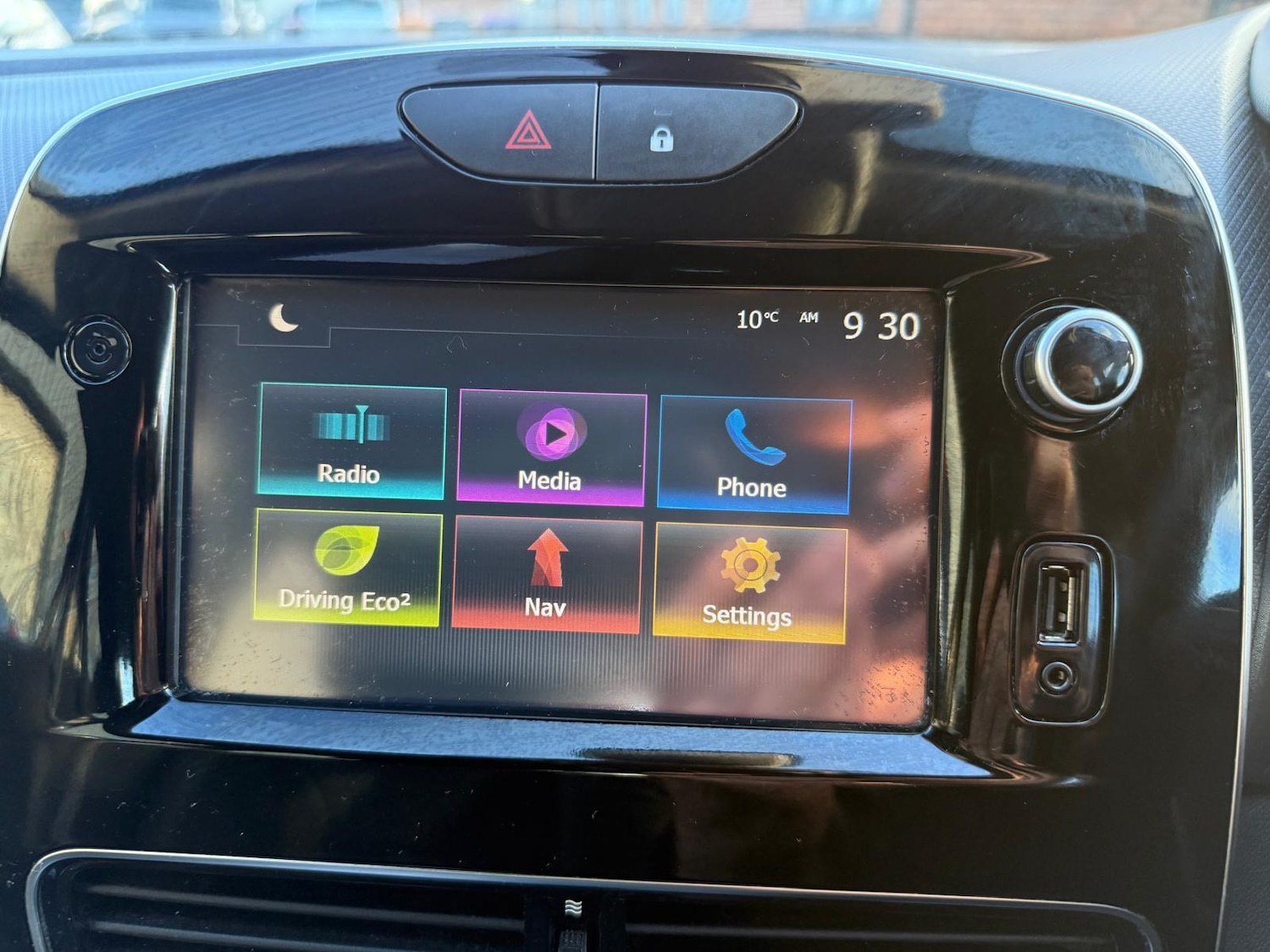 Used Renault Clio 2017 for sale - 76572730: Photo 28