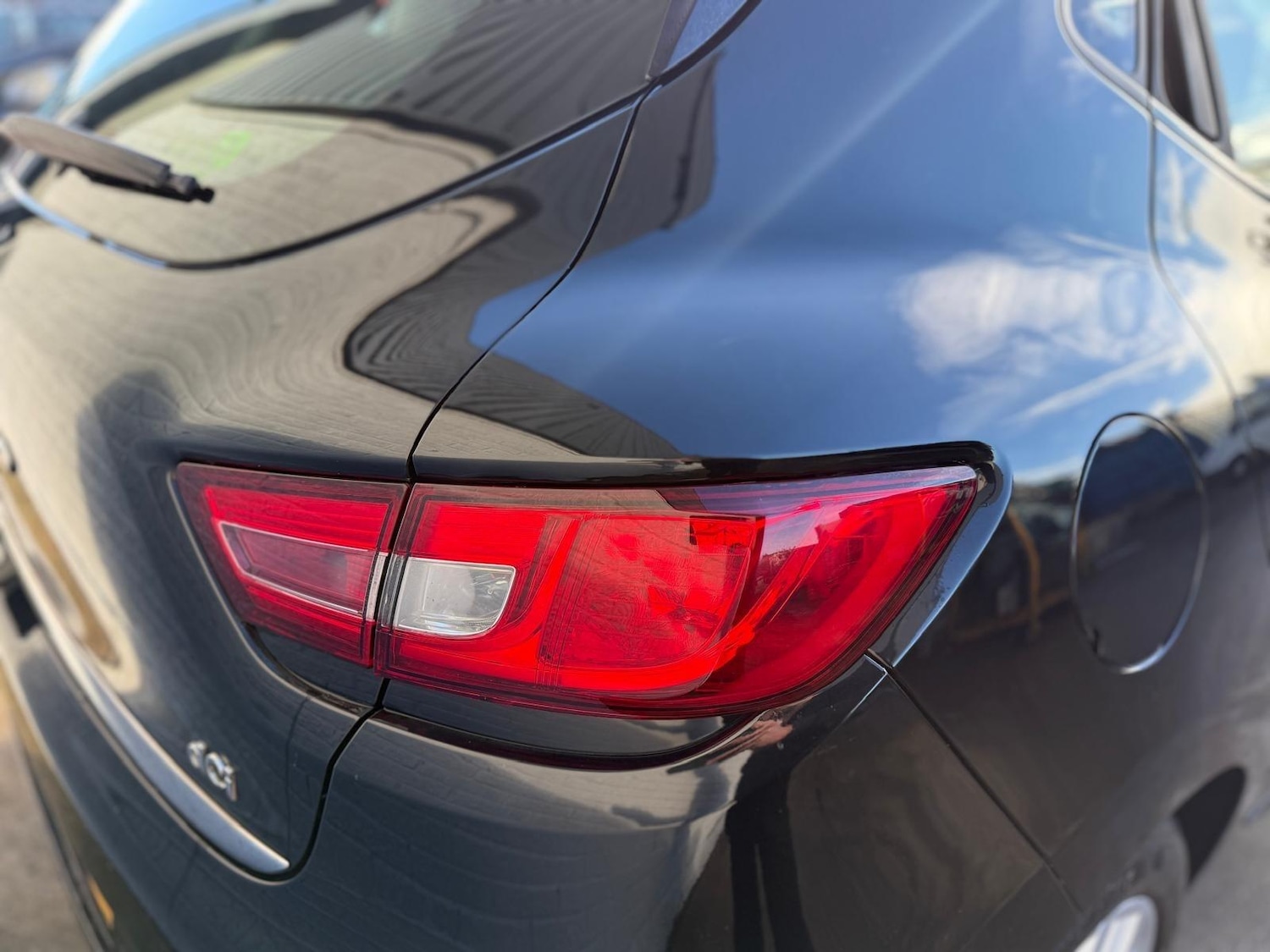 Used Renault Clio 2017 for sale - 76572730: Photo 41