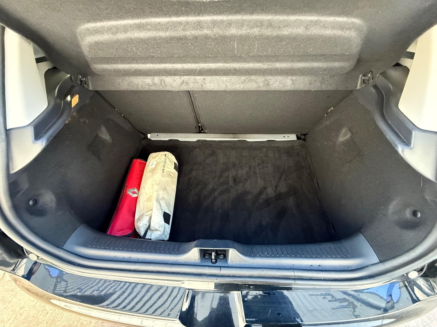 Used Renault Clio 2017 for sale - 76572730: Photo 58