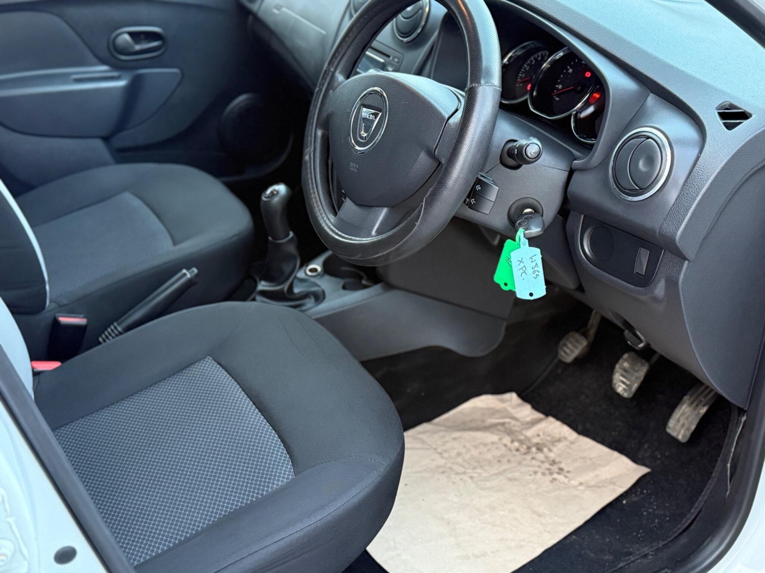 Used Dacia Sandero 2014 for sale - 76336426: Photo 13