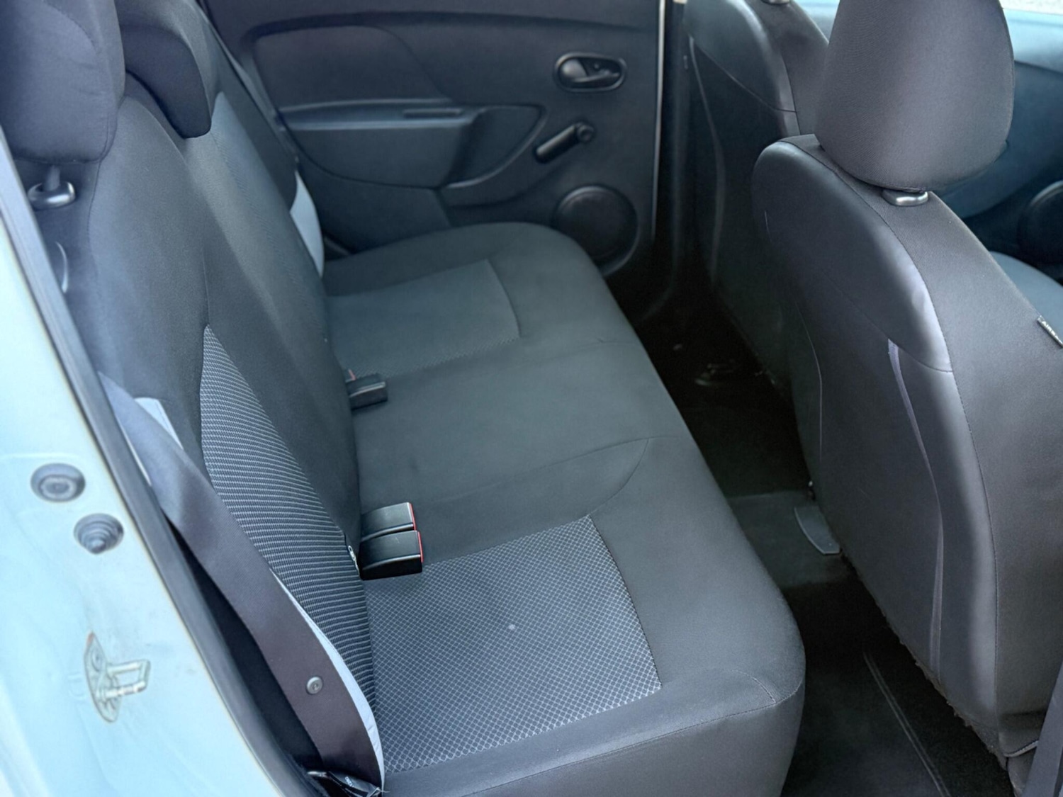 Used Dacia Sandero 2014 for sale - 76336426: Photo 14