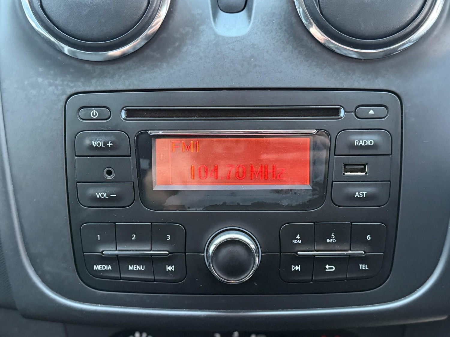 Used Dacia Sandero 2014 for sale - 76336426: Photo 18