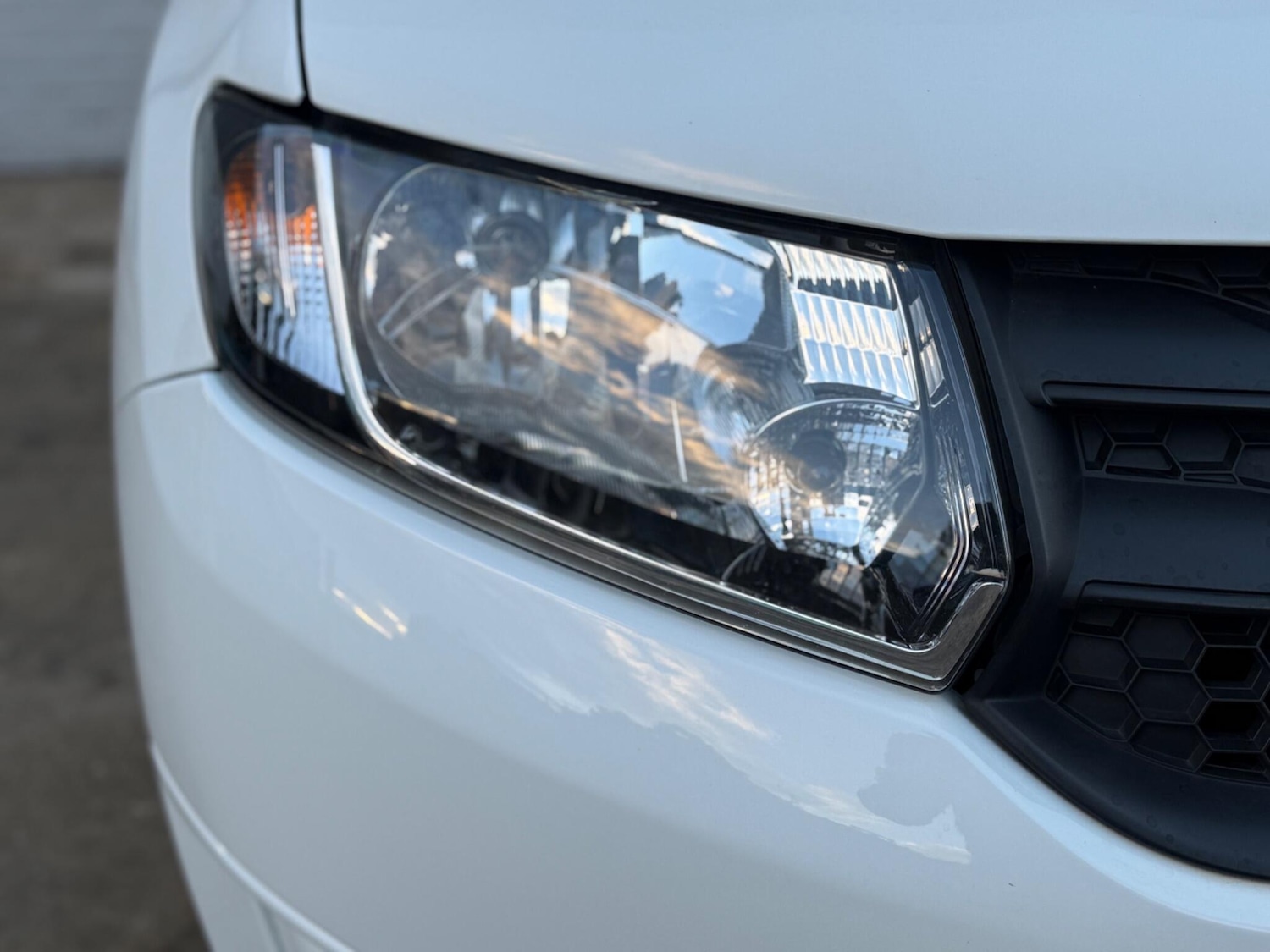 Used Dacia Sandero 2014 for sale - 76336426: Photo 33