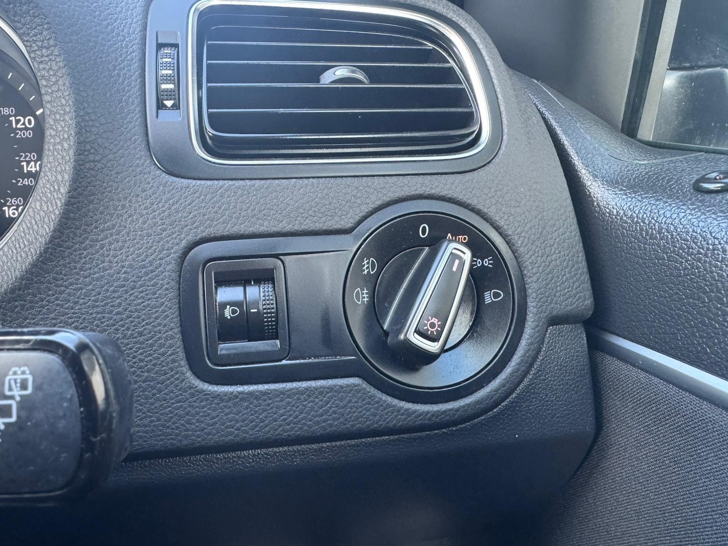 Used Volkswagen Polo 2017 for sale - 78157279: Photo 14