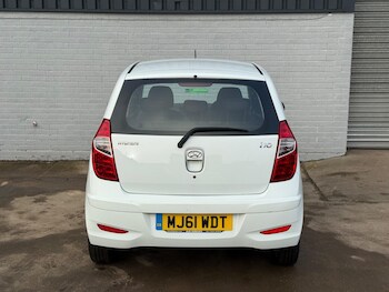 Used Hyundai i10 2011 for sale - 77015432: Photo