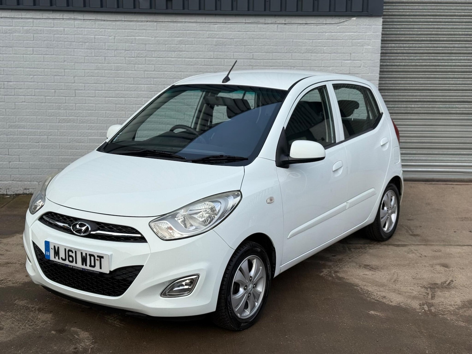Used Hyundai i10 2011 for sale - 77015432: Photo 5