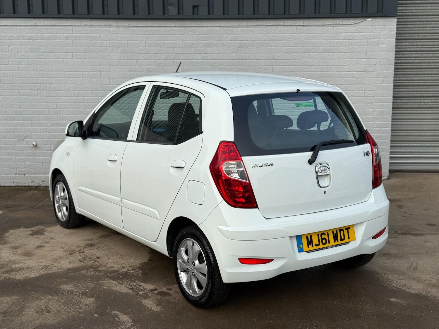 Used Hyundai i10 2011 for sale - 77015432: Photo 7