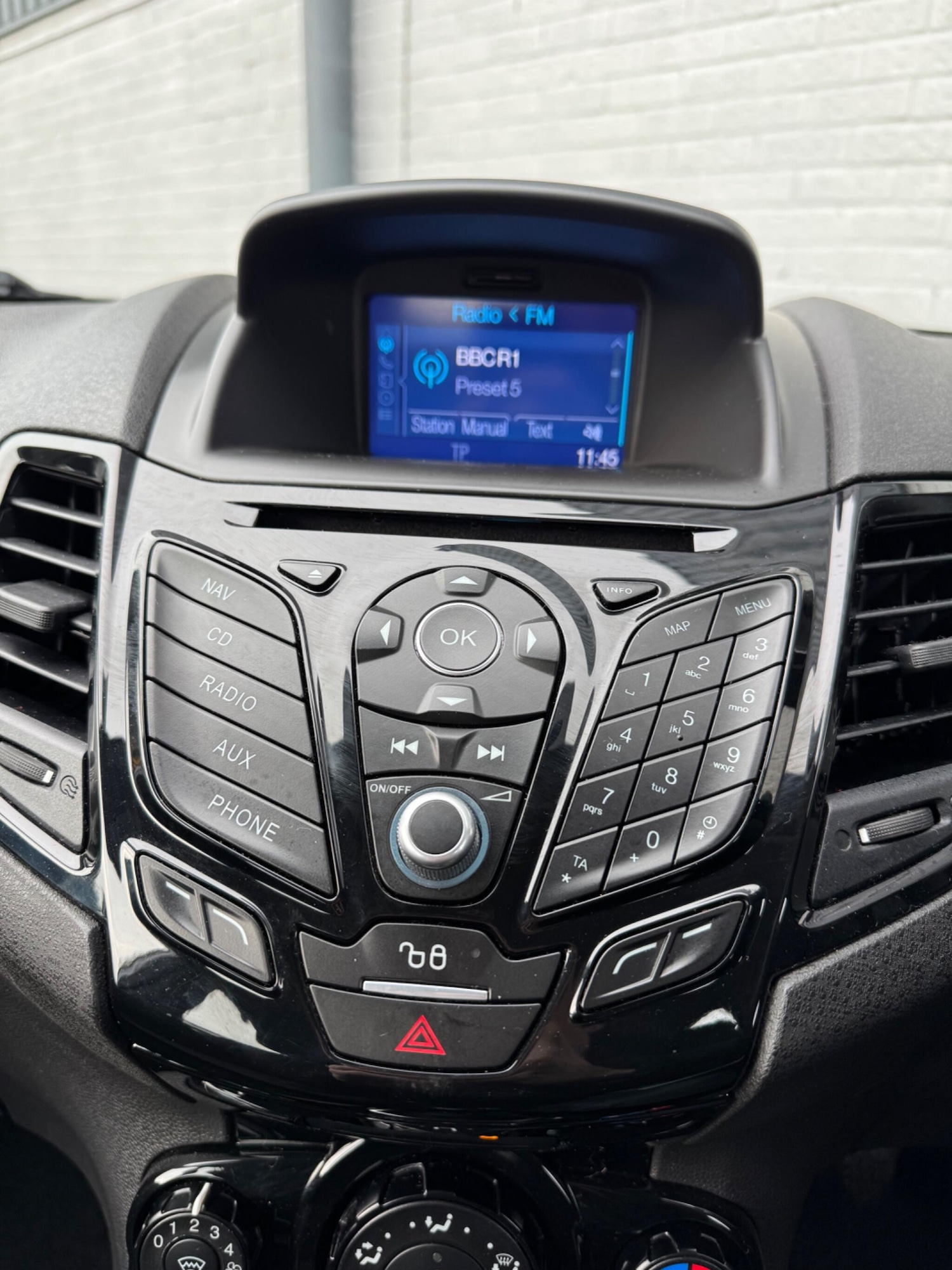 Used Ford Fiesta 2016 for sale - 77255055: Photo 32