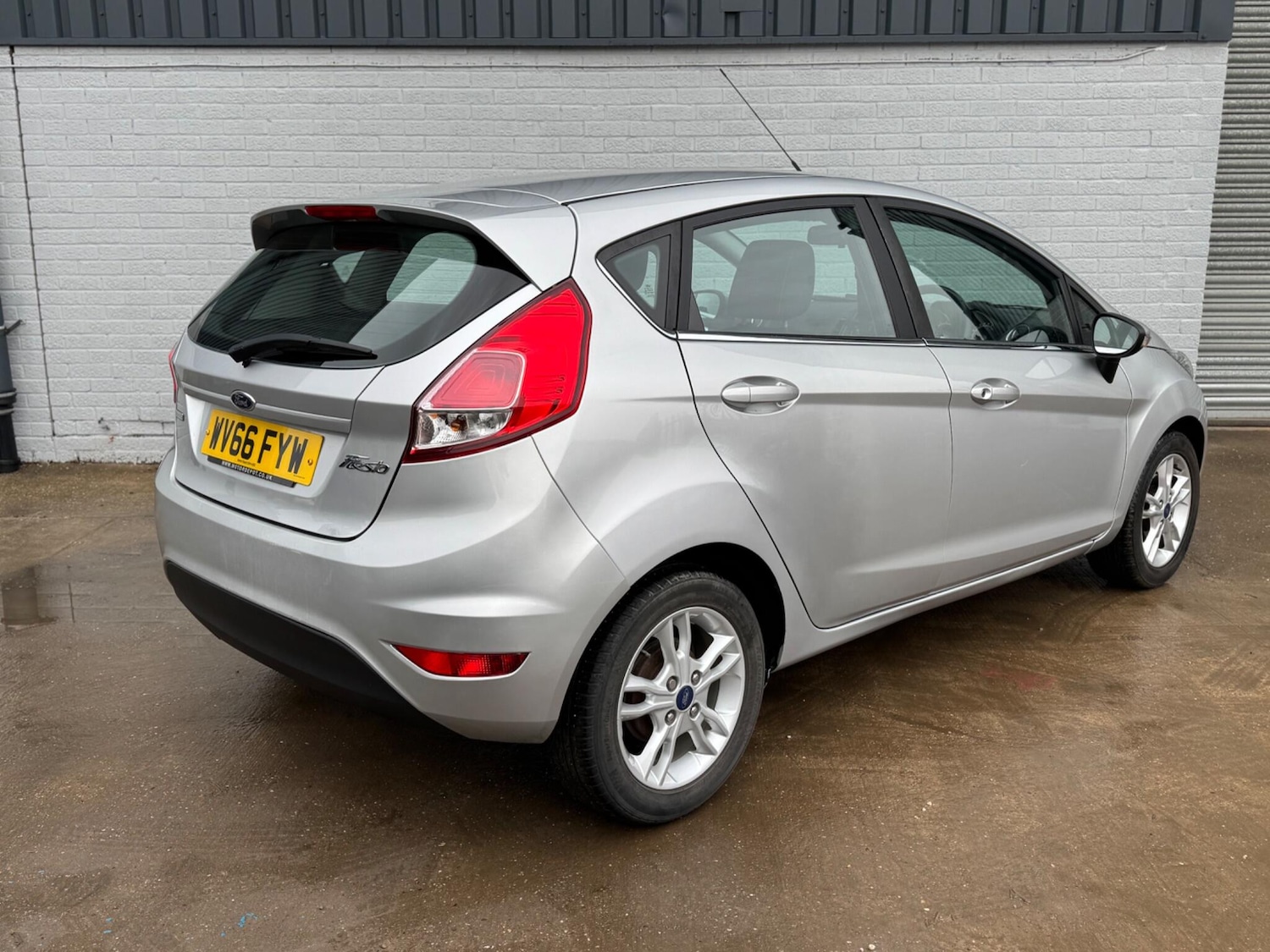 Used Ford Fiesta 2016 for sale - 77255055: Photo 6