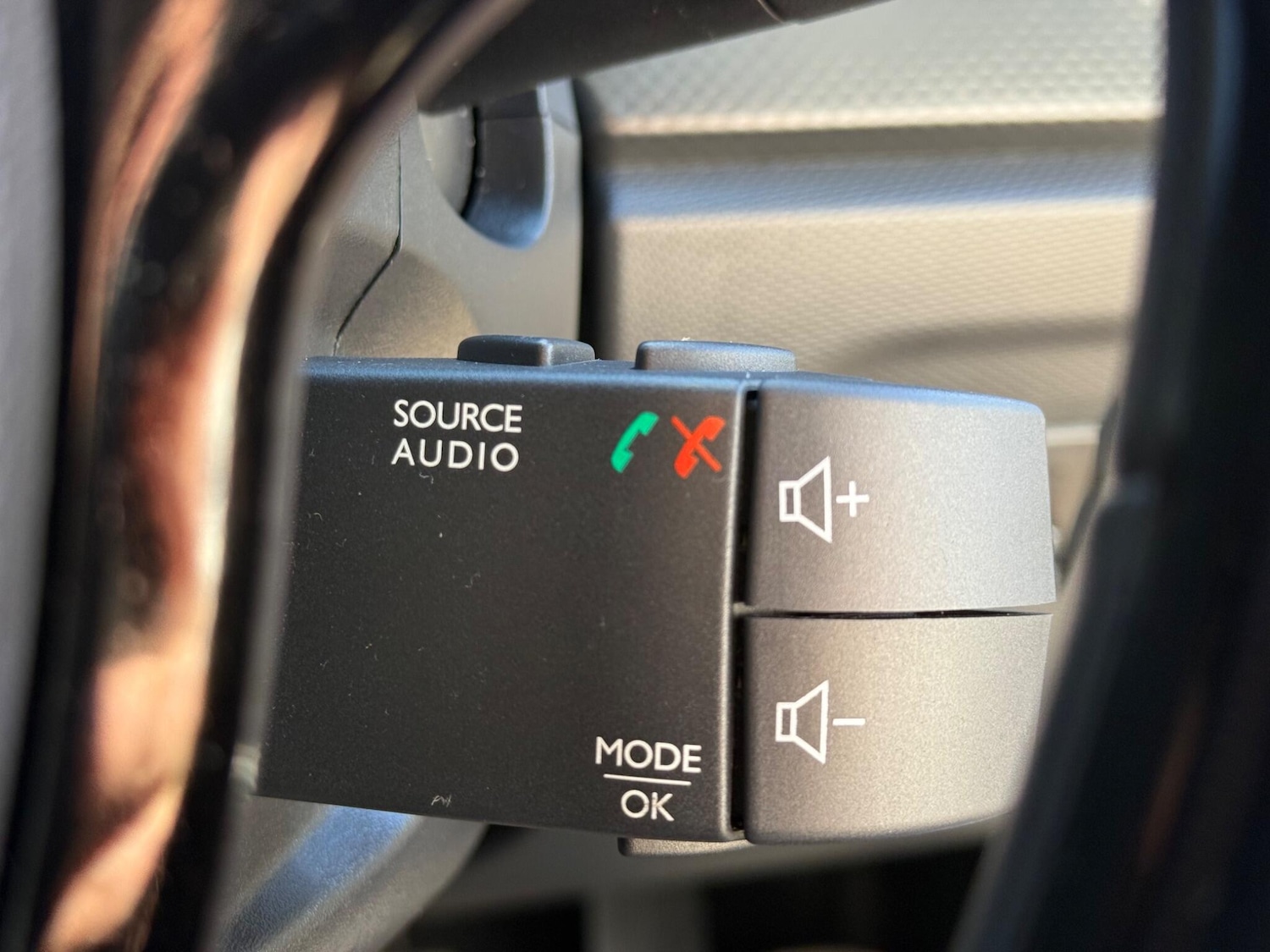 Used Renault Captur 2016 for sale - 76786776: Photo 15