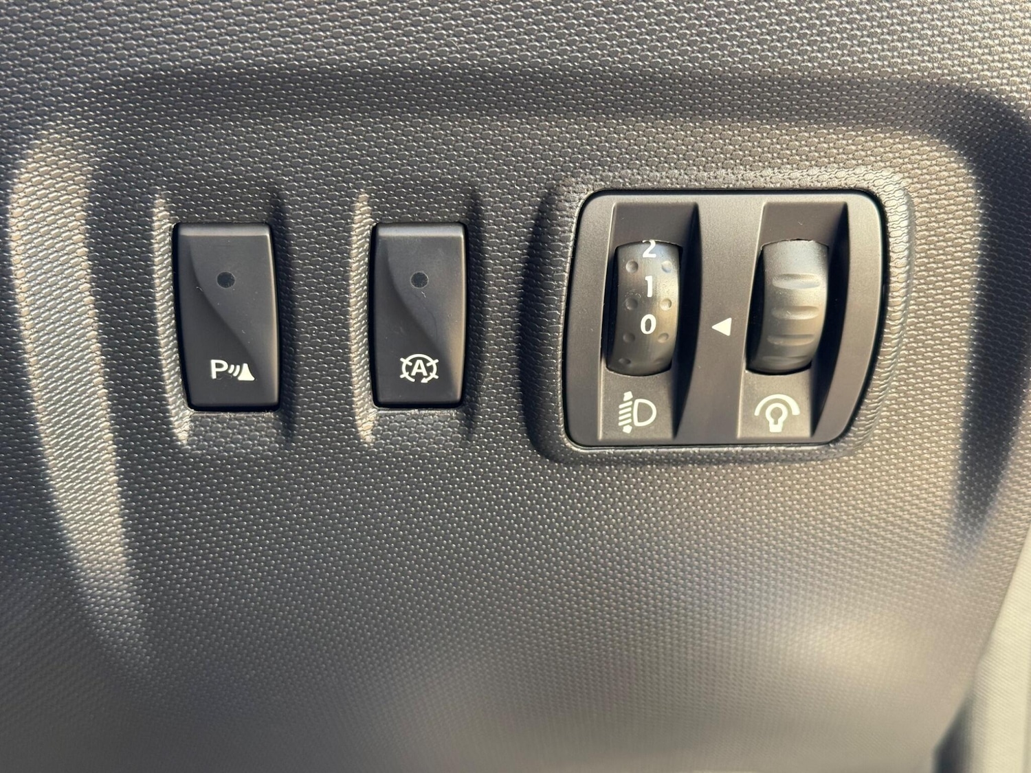 Used Renault Captur 2016 for sale - 76786776: Photo 16