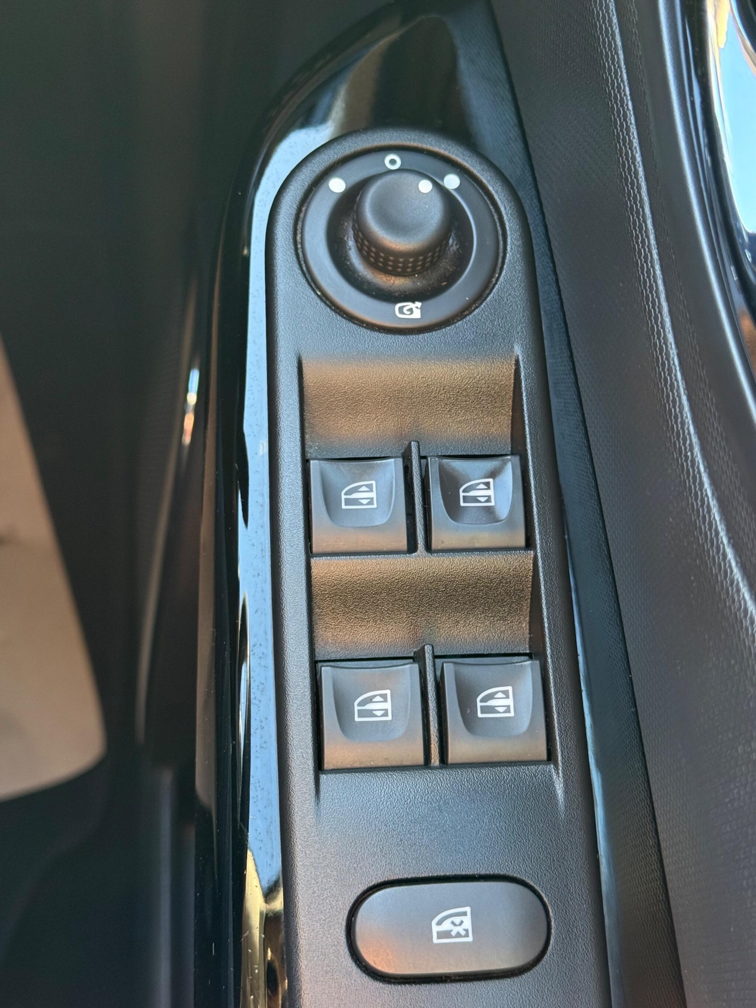 Used Renault Captur 2016 for sale - 76786776: Photo 20