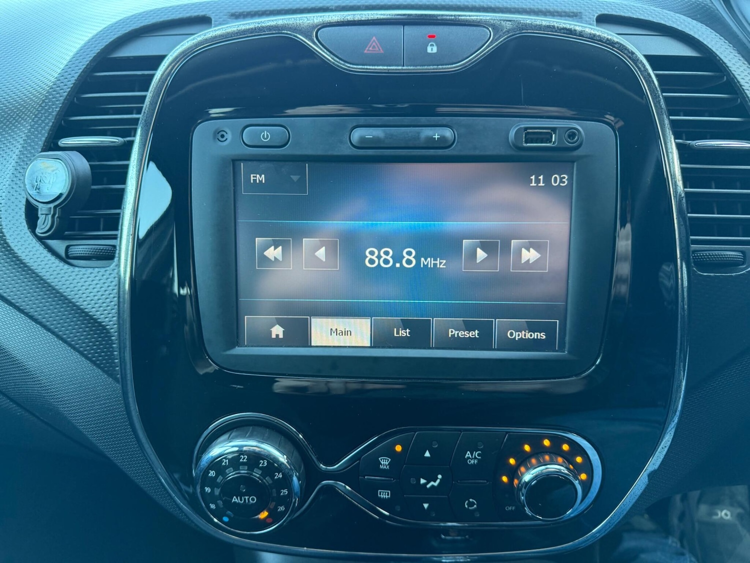 Used Renault Captur 2016 for sale - 76786776: Photo 26