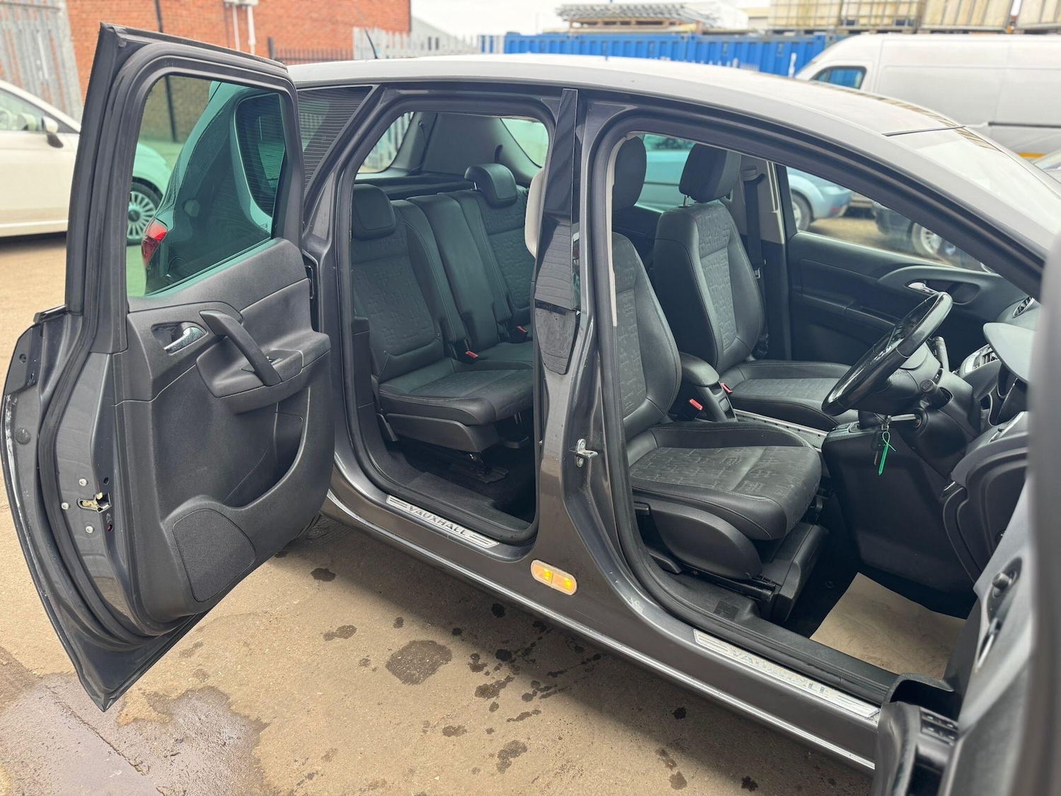 Used Vauxhall Meriva 2011 for sale - 78100819: Photo 9