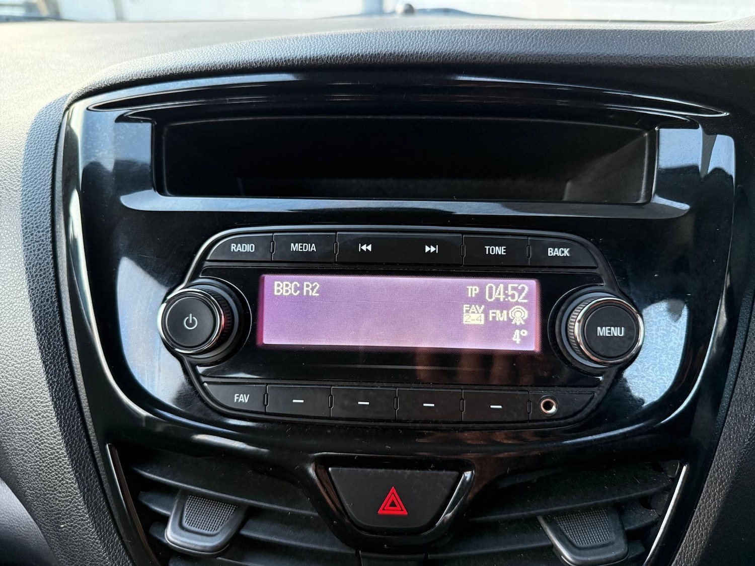 Used Vauxhall Viva 2016 for sale - 76657888: Photo 30