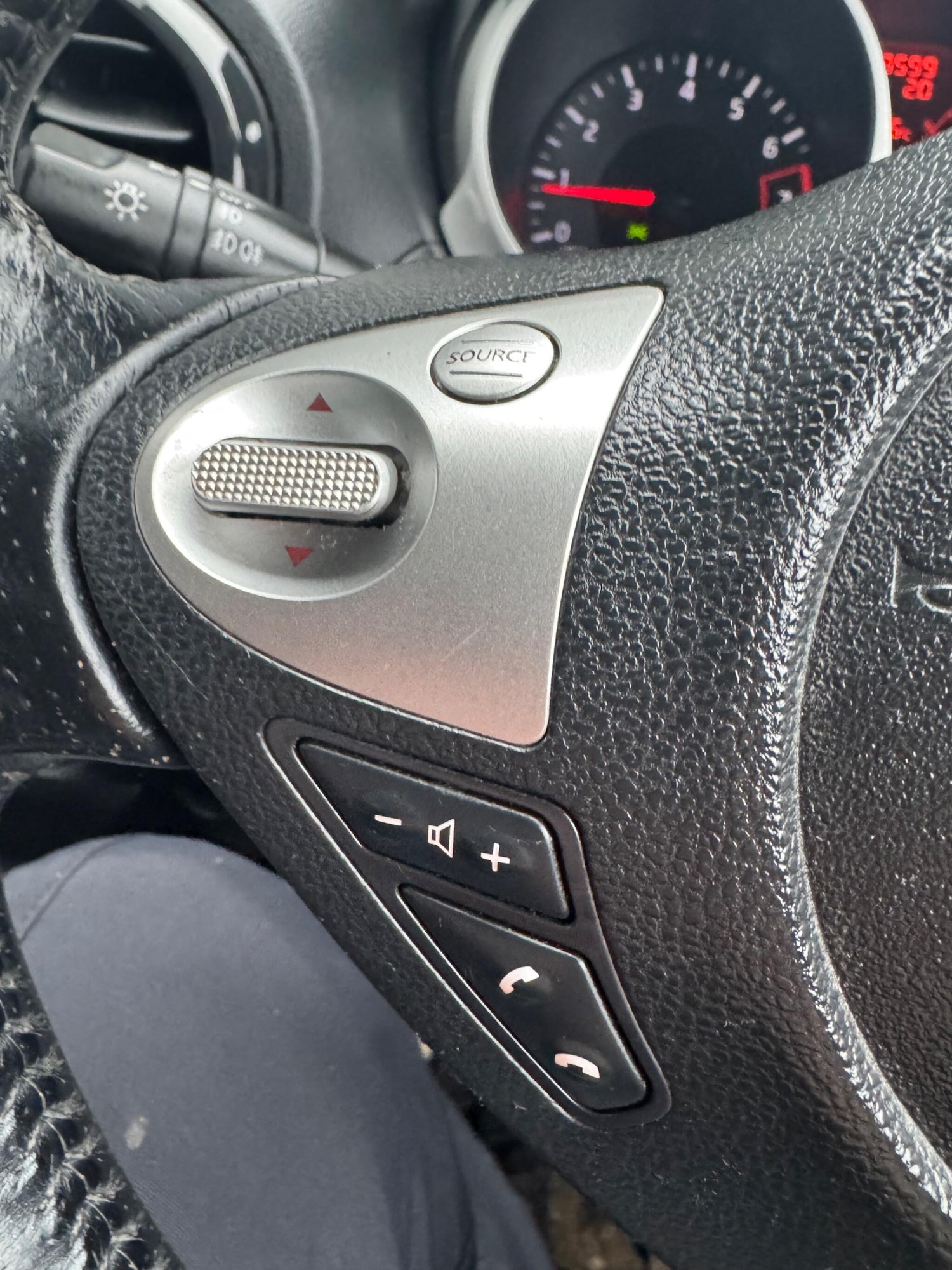 Used Nissan Juke for sale - 77216199: Photo 27