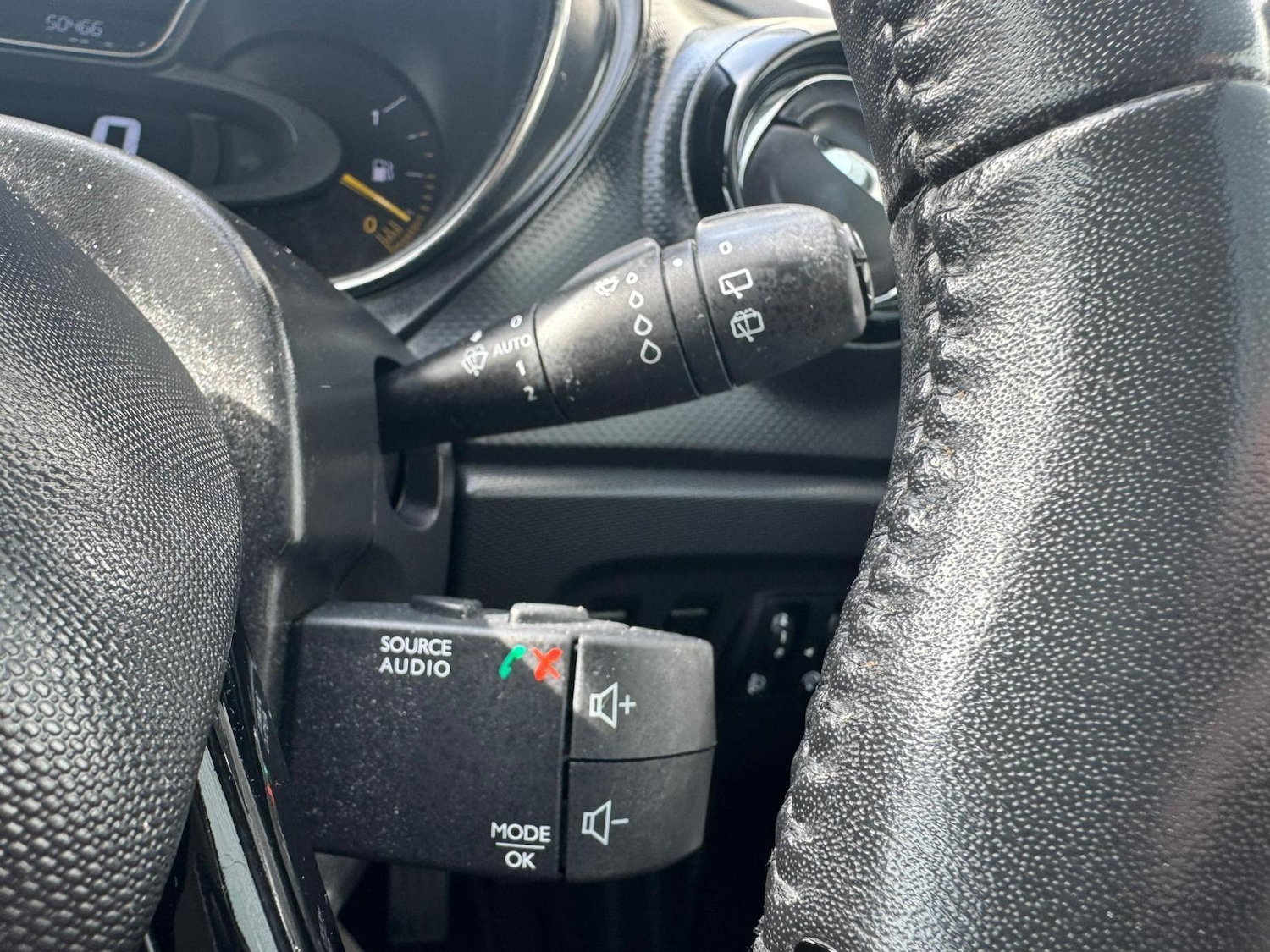 Used Renault Captur 2014 for sale - 77993108: Photo 16