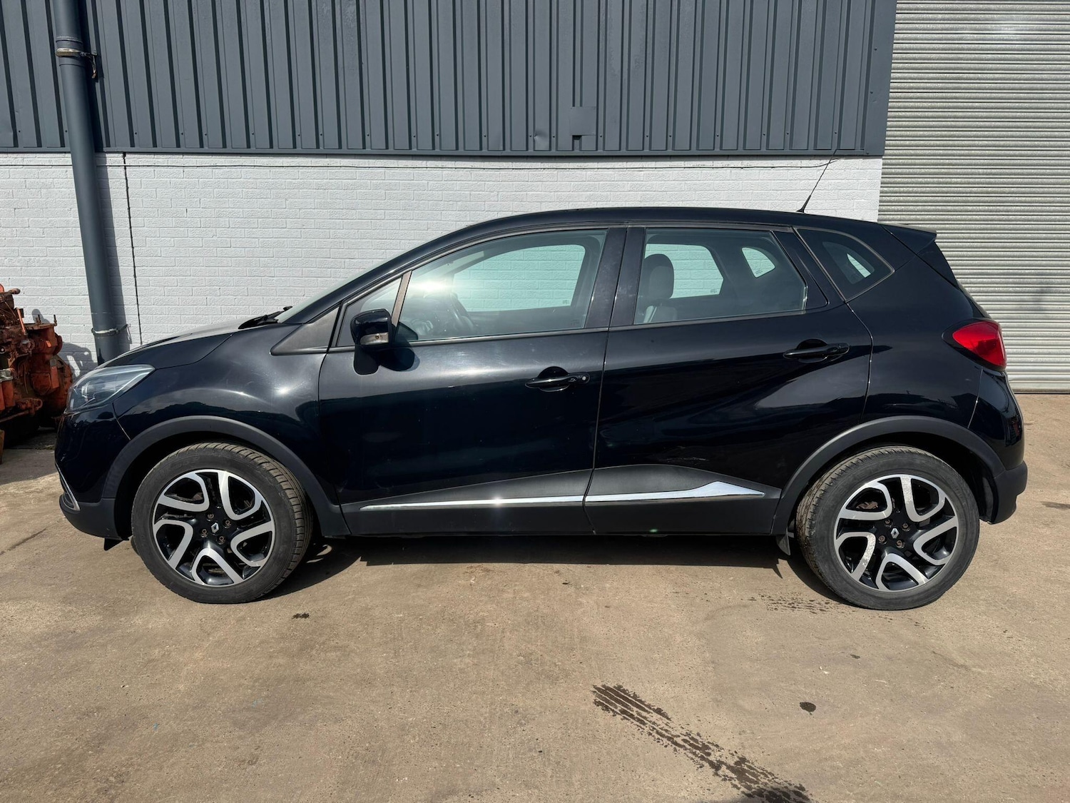 Used Renault Captur 2014 for sale - 77993108: Photo 5
