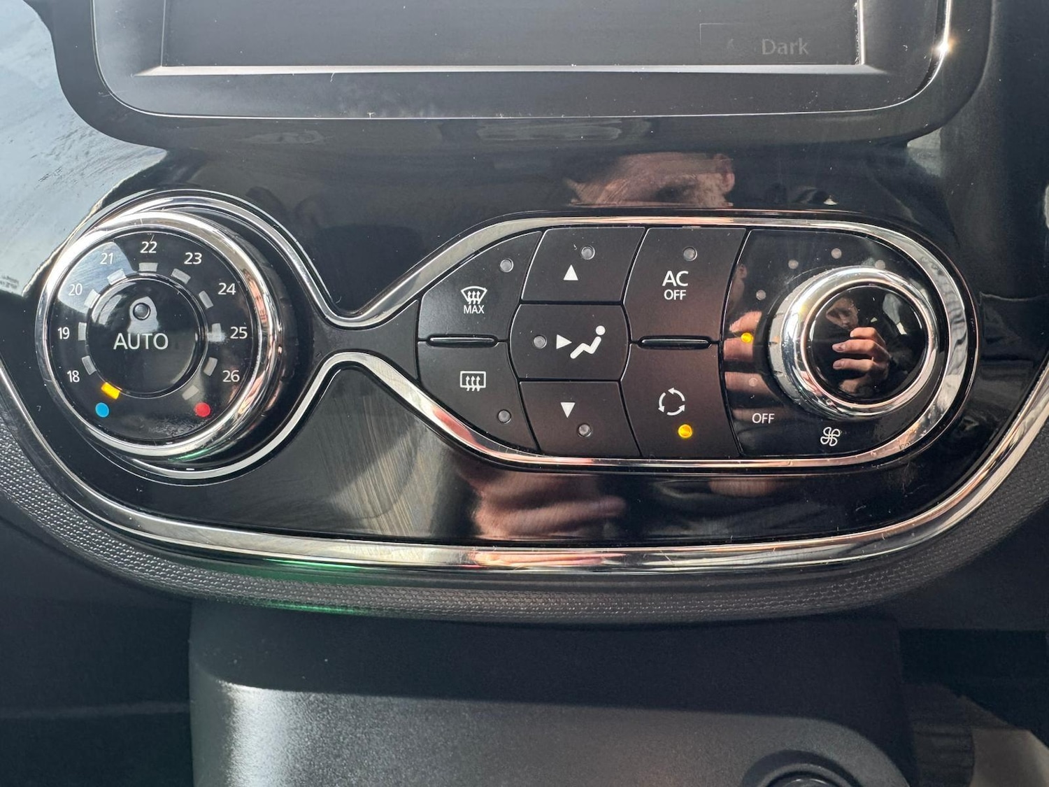 Used Renault Captur 2014 for sale - 77993108: Photo 9