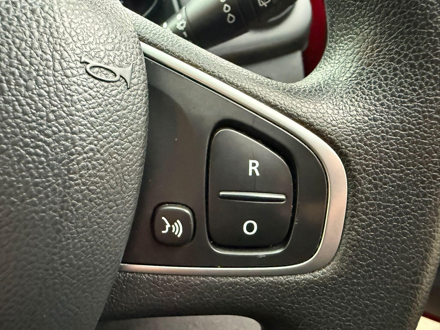 Used Renault Clio 2017 for sale - 77040997: Photo 17