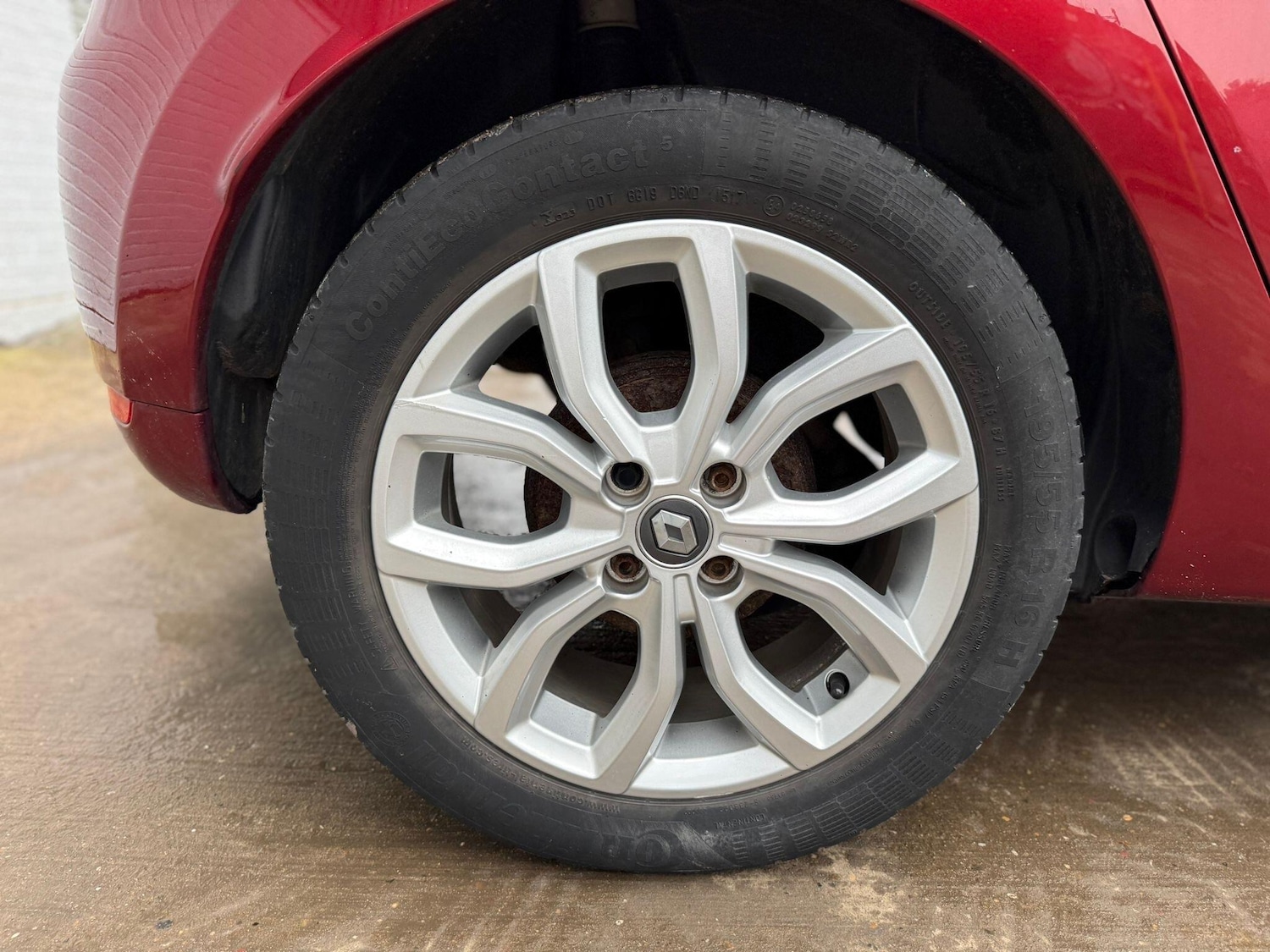 Used Renault Clio 2017 for sale - 77040997: Photo 25