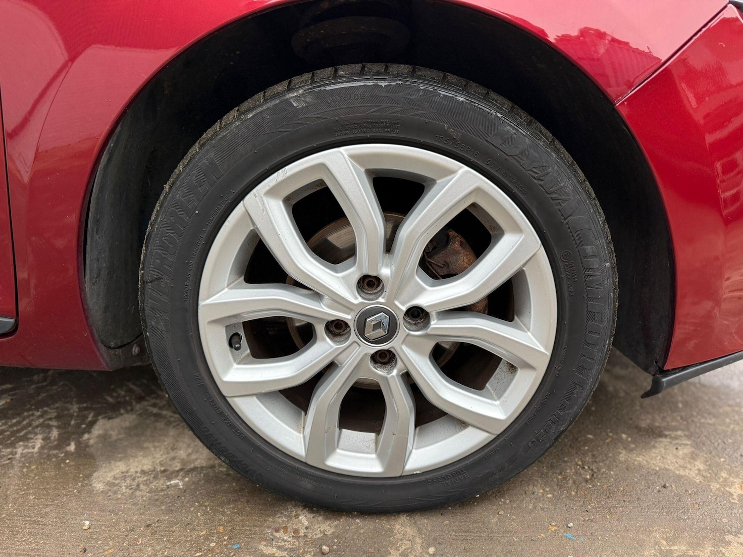 Used Renault Clio 2017 for sale - 77040997: Photo 26