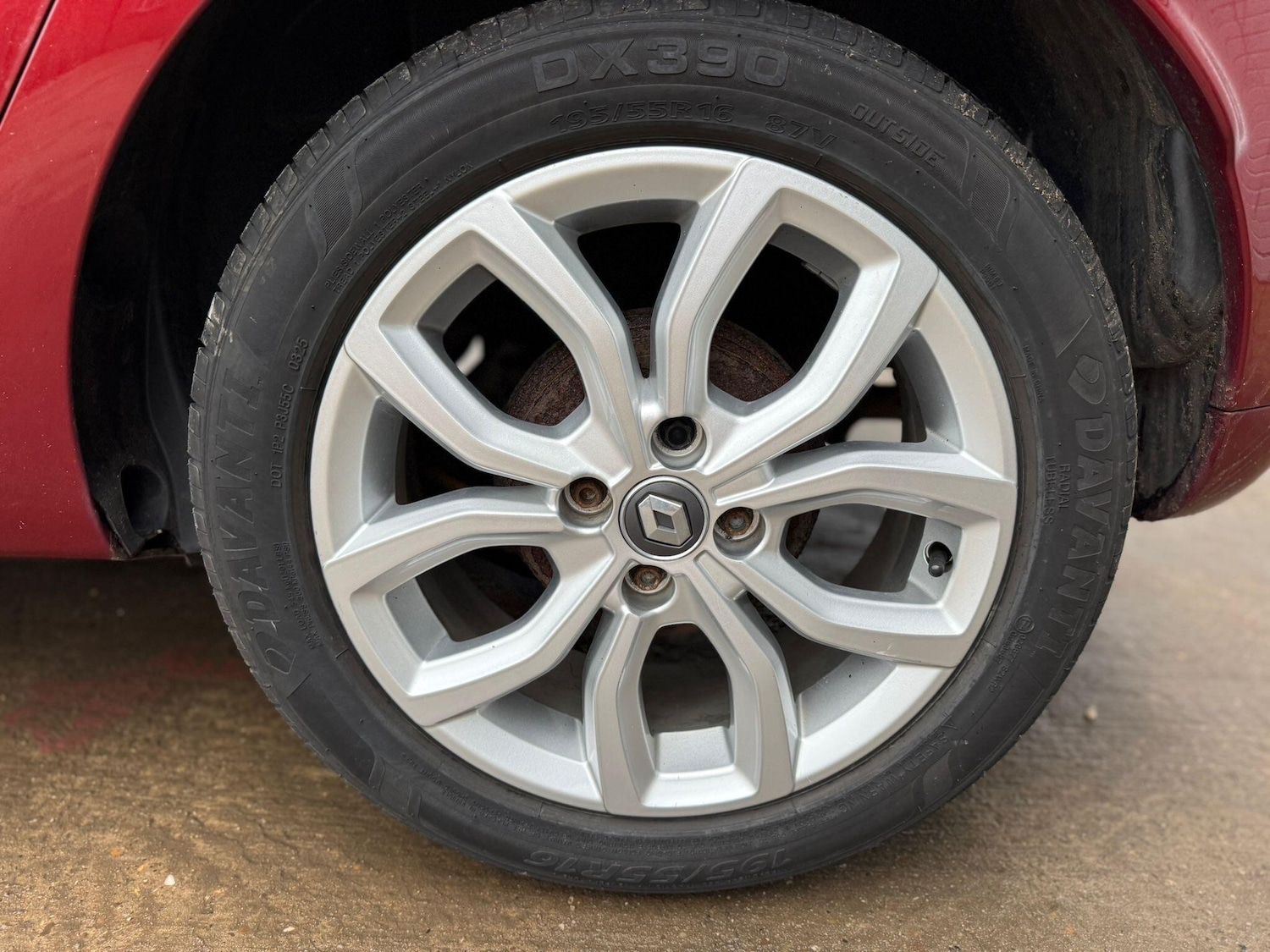 Used Renault Clio 2017 for sale - 77040997: Photo 27