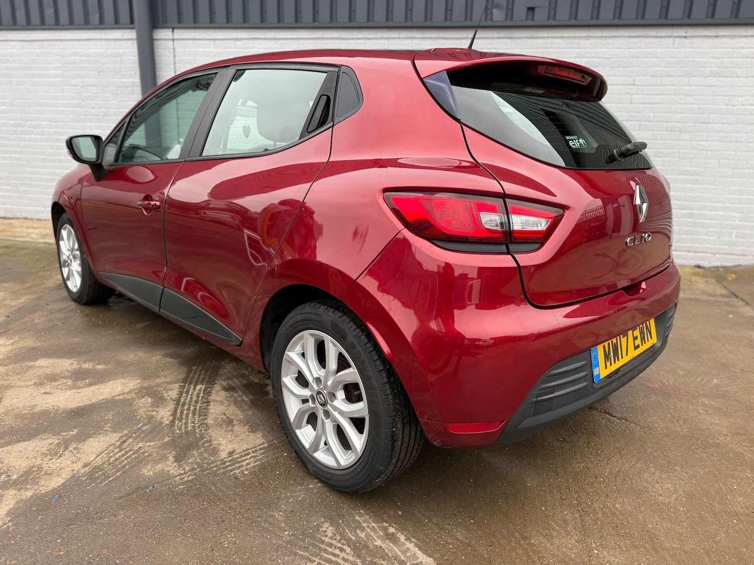 Used Renault Clio 2017 for sale - 77040997: Photo 4