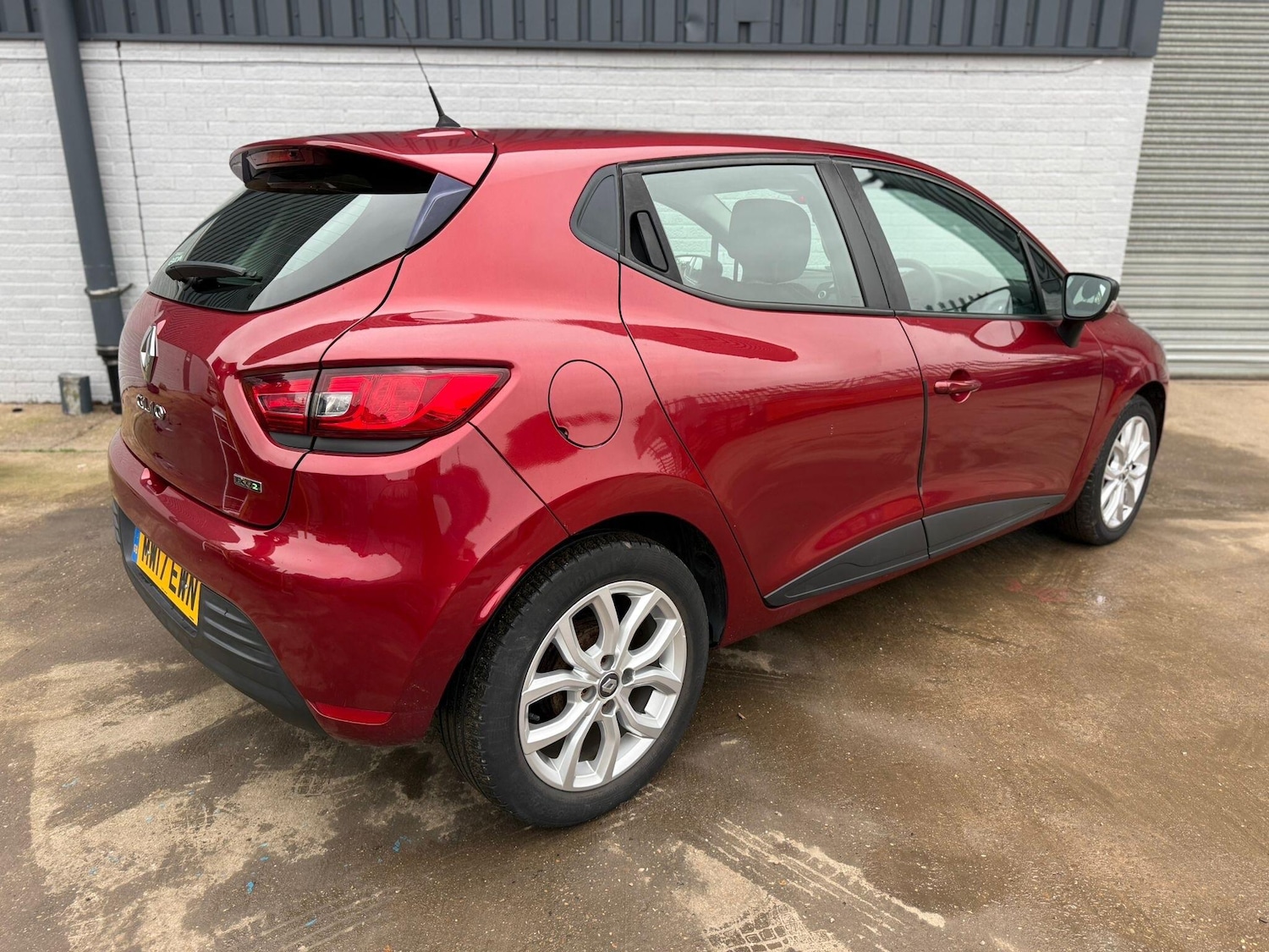 Used Renault Clio 2017 for sale - 77040997: Photo 9