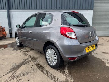 Used Renault Clio 2010 for sale - 78261392: Photo