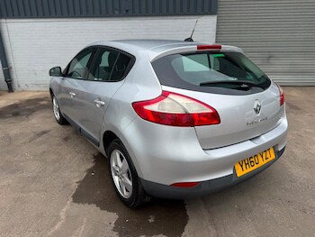 Used Renault Megane 2010 for sale - 79565721: Photo