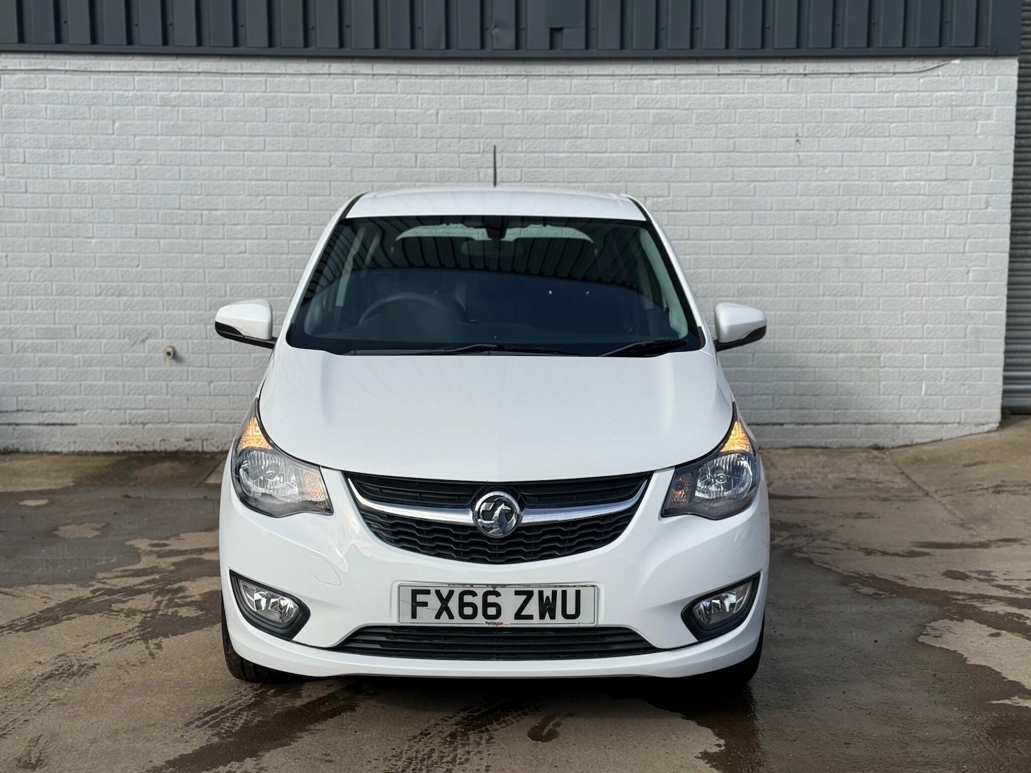 Used Vauxhall Viva 2016 for sale - 77737632: Photo 2