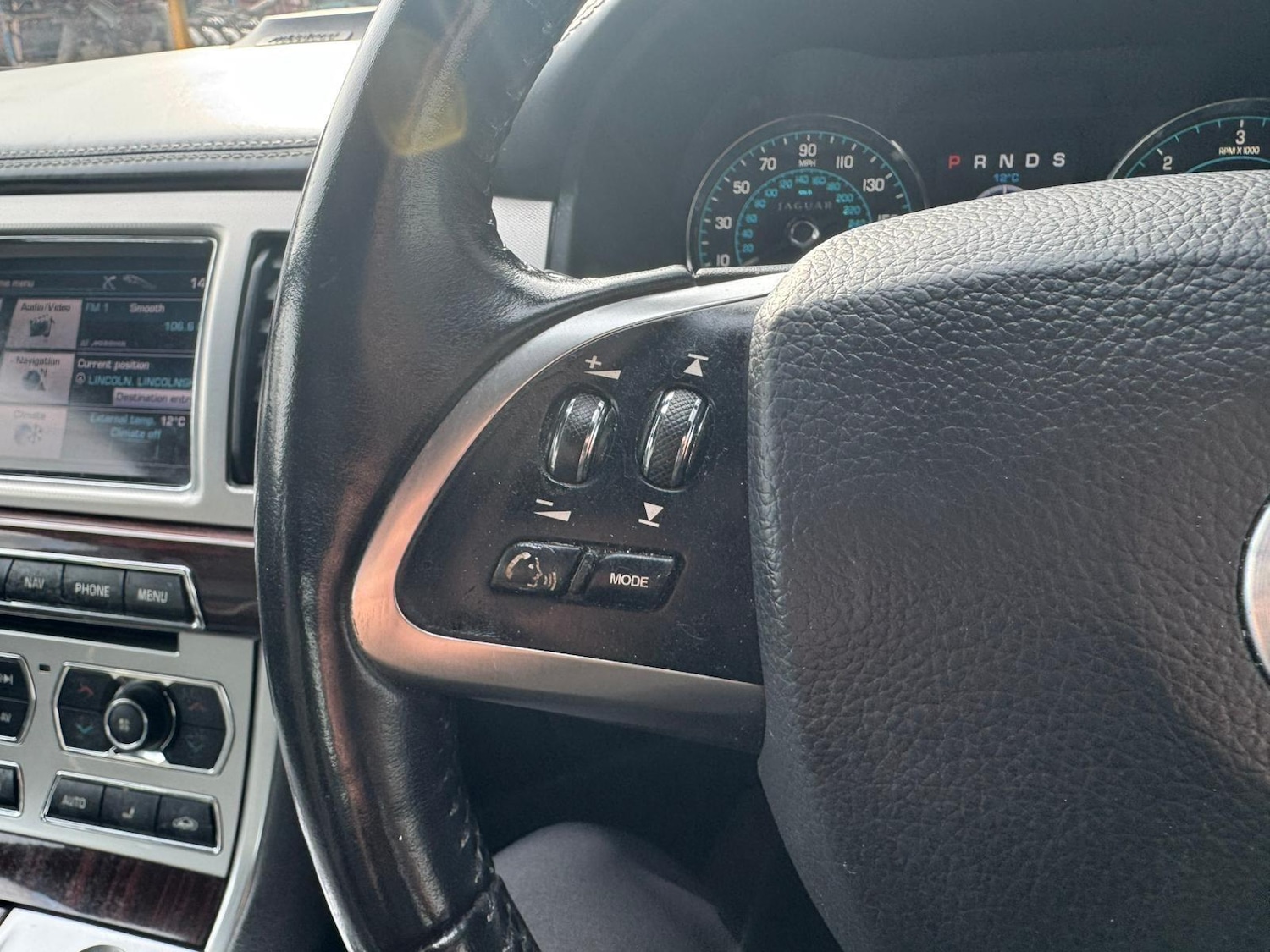 Used Jaguar XF 2012 for sale - 77993769: Photo 14