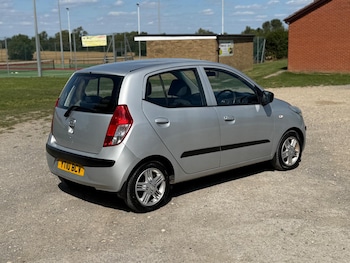 Used Hyundai i10 2010 for sale - 75531519: Photo