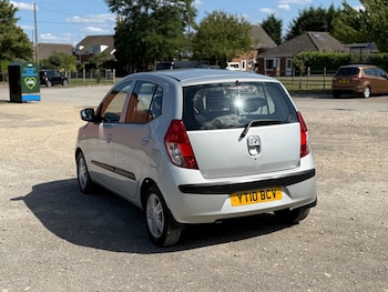 Used Hyundai i10 2010 for sale - 75531519: Photo