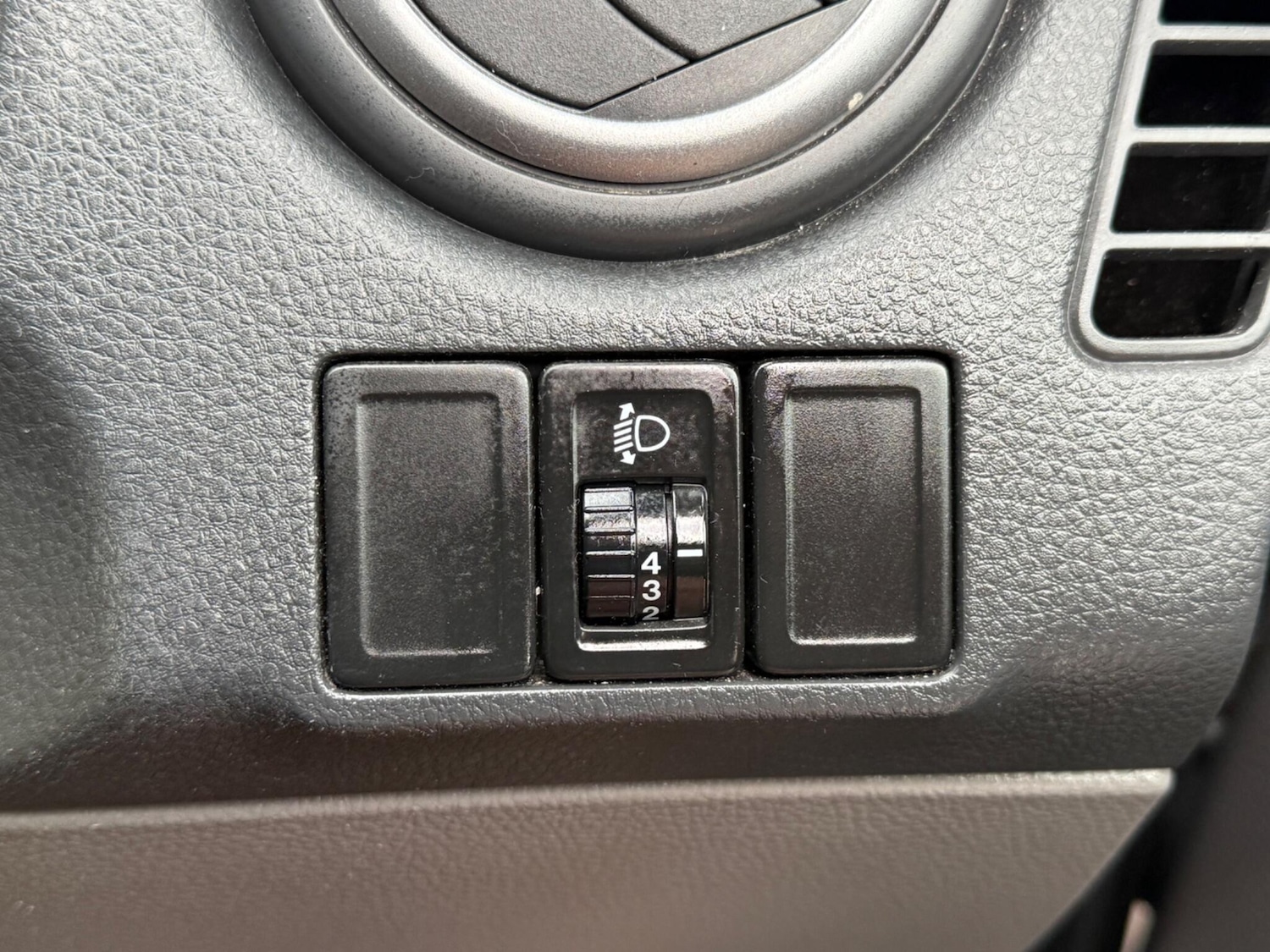 Used Suzuki SX4 2014 for sale - 76084335: Photo 16