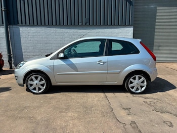 Used Ford Fiesta 2008 for sale - 79212933: Photo