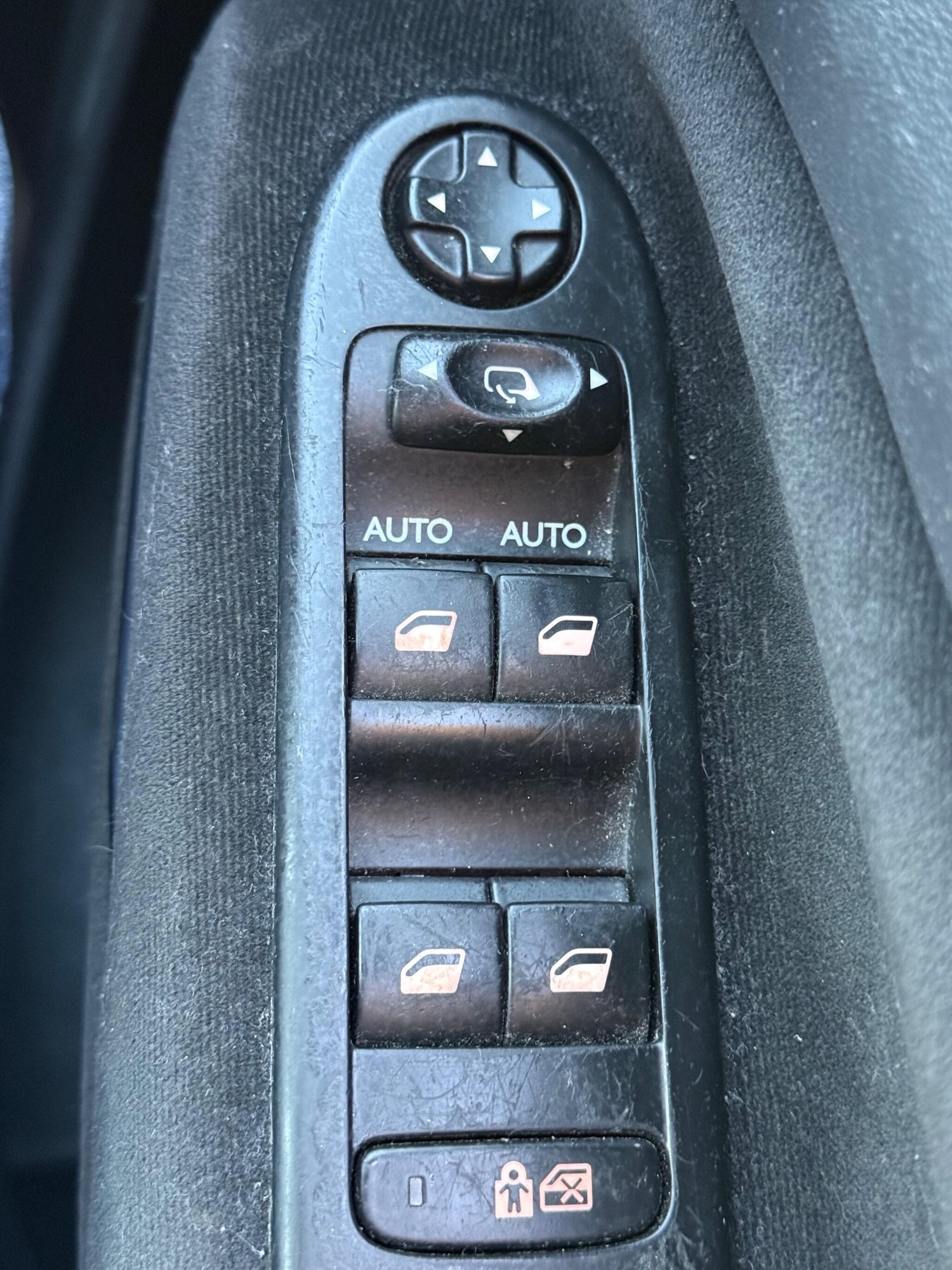 Used Citroen C3 Picasso 2012 for sale - 76801475: Photo 17