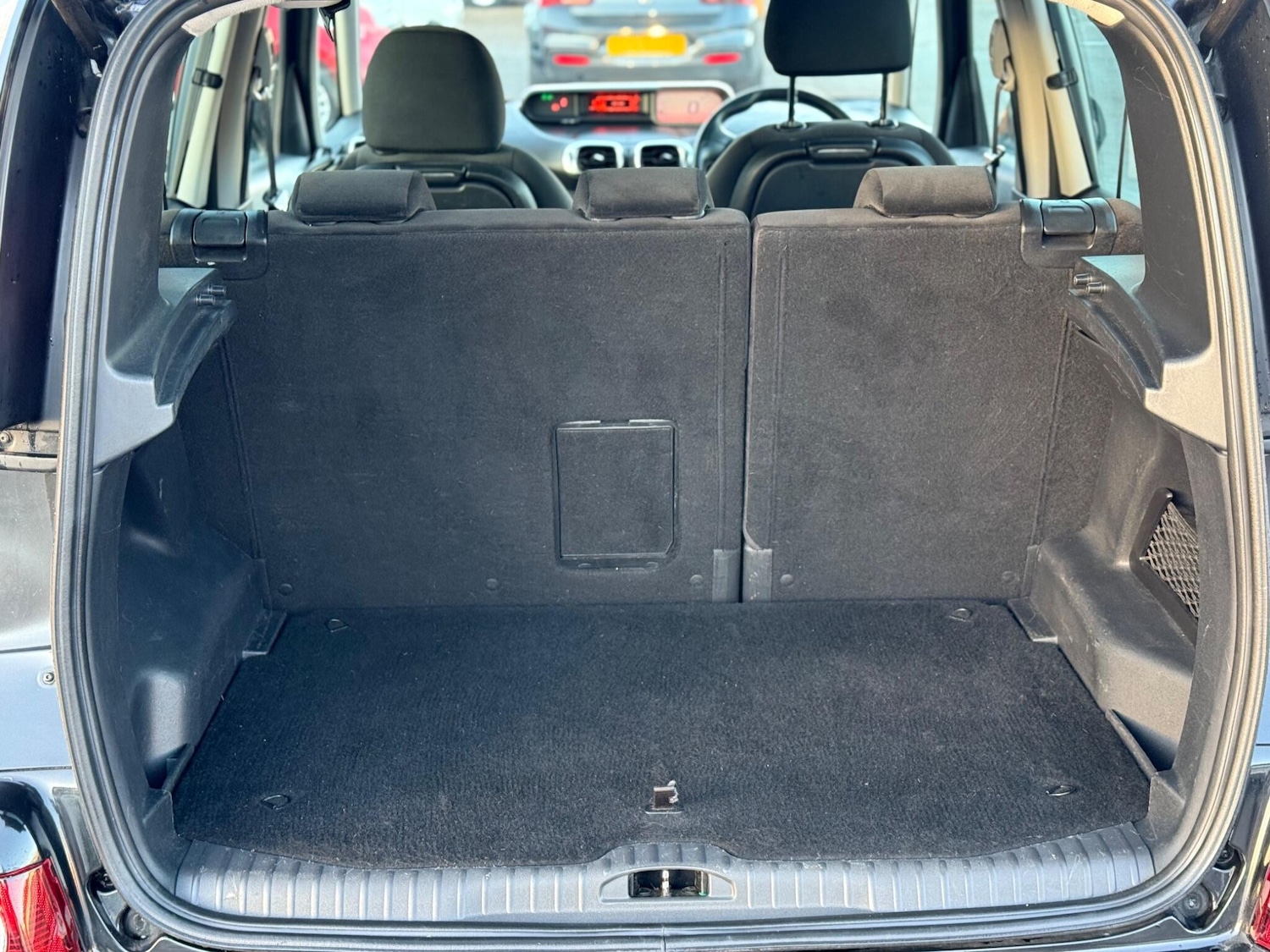 Used Citroen C3 Picasso 2012 for sale - 76801475: Photo 19